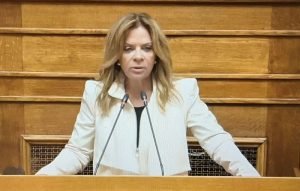 Σταρακά: Να ενταχθούν οι κοινωνικοί λειτουργοί στο επίδομα επικίνδυνης και ανθυγιεινής εργασίας