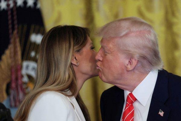 «Ζουν ξεχωριστές ζωές»: Χωρίζουν οι Ντόναλντ και Μελάνια Τραμπ;