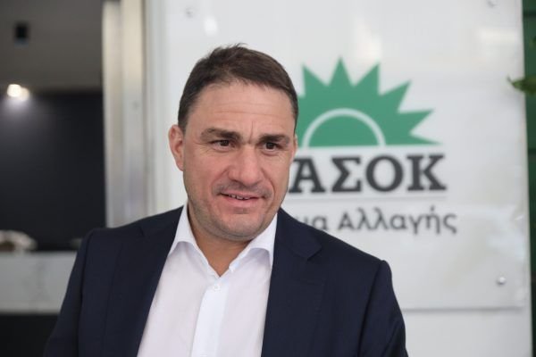 Τσουκαλάς: Κομμένη και ραμμένη η πρόταση της ΝΔ για τον Καραμανλή ώστε να απαλλαχθεί με βούλευμα