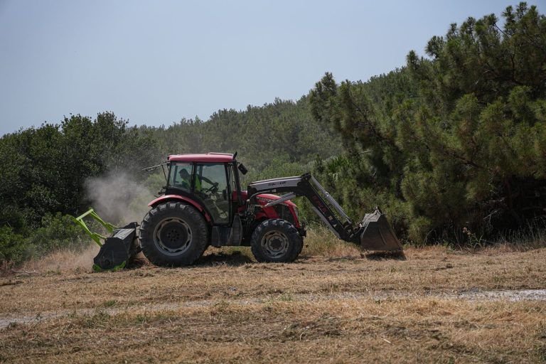 Ευρείας κλίμακας αντιπυρικές ζώνες δημιουργεί ο δήμος Μυτιλήνης