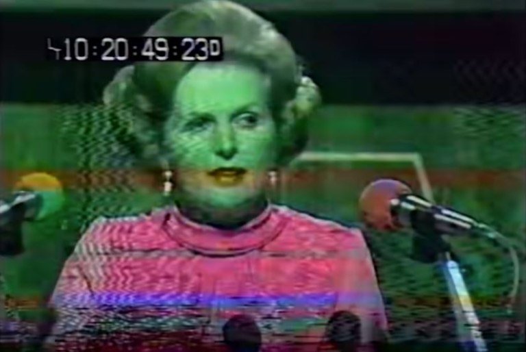 Θάτσερ, χάος, δυσπιστία και σεξουαλικά σκάνδαλα – Πώς η Βρετανία έφτασε στα πρόθυρα του εμφυλίου πολέμου