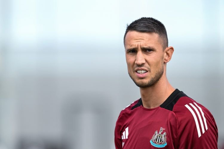 «Η Νιούκαστλ είναι πρόθυμη να παραχωρήσει τον Βλαχοδήμο» (pic)