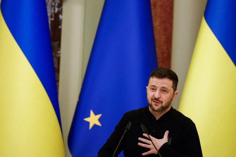 Ζελένσκι: Χαιρετίζει τις κυρώσεις της ΕΕ στη Ρωσία, ζητά περισσότερη δυναμική στην ειρηνευτική διαδικασία
