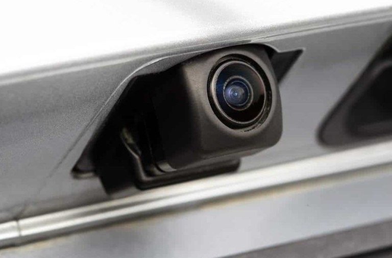 Κίνα: Ο «Κόκκινος Θείος» που ντυνόταν γυναίκα και κατέγραφε κρυφά τις συνευρέσεις του με άντρες