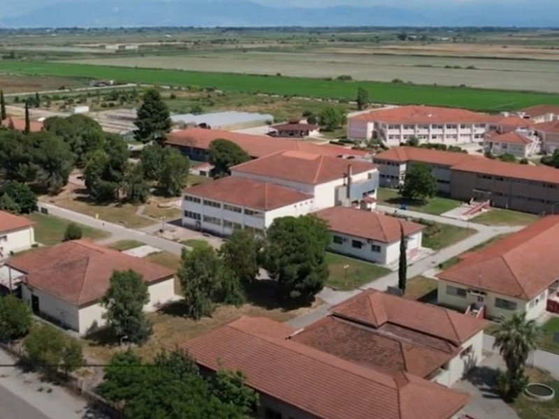 Πανεπιστήμιο Πατρών: Η Σοφία Ζαχαράκη κόβει την κορδέλα στα ανακαινισμένα δωμάτια της Εστίας του Μεσολογγίου