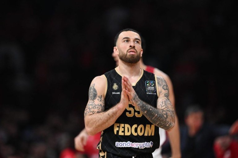 Γιανάι: «Ήθελε να φύγει το καλοκαίρι από τη Μονακό ο Τζέιμς – Θα δίναμε buy-out»