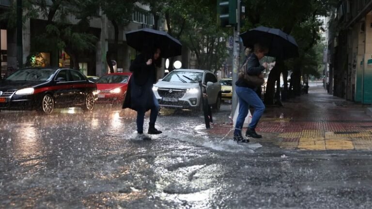 Καιρός: Βαρομετρικό χαμηλό φέρνει καταιγίδες, χαλάζι, ανέμους από Τετάρτη – Στο μάτι η δυτική Ελλάδα