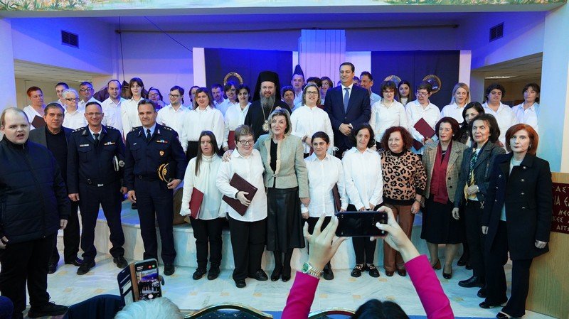 Εντυπωσιακή χριστουγεννιάτικη γιορτή του “Παναγία Ελεούσα” (φωτό)