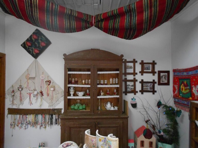 Το παραδοσιακό εργαστήρι ζωντανεύει τη Δερβέκιστα