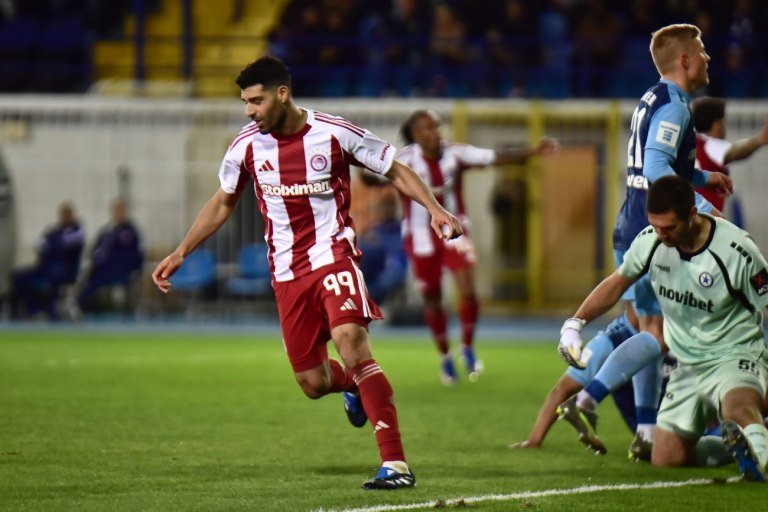 Έργα τέχνης στο χορτάρι