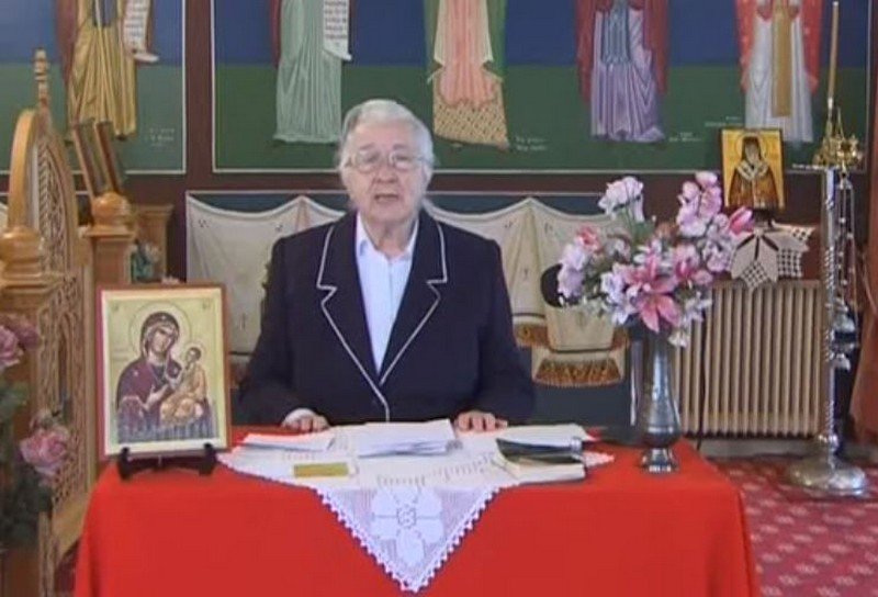 Απόδοση τιμών στην εκλιπούσα Ουρανία Λανάρα από τον Δήμο Αγρινίου