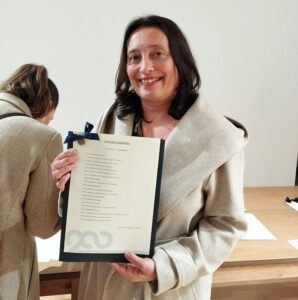 Β’ Βραβείο Ποίησης για τη Μεσολογγίτισσα Αντιγόνη Δαβέτα