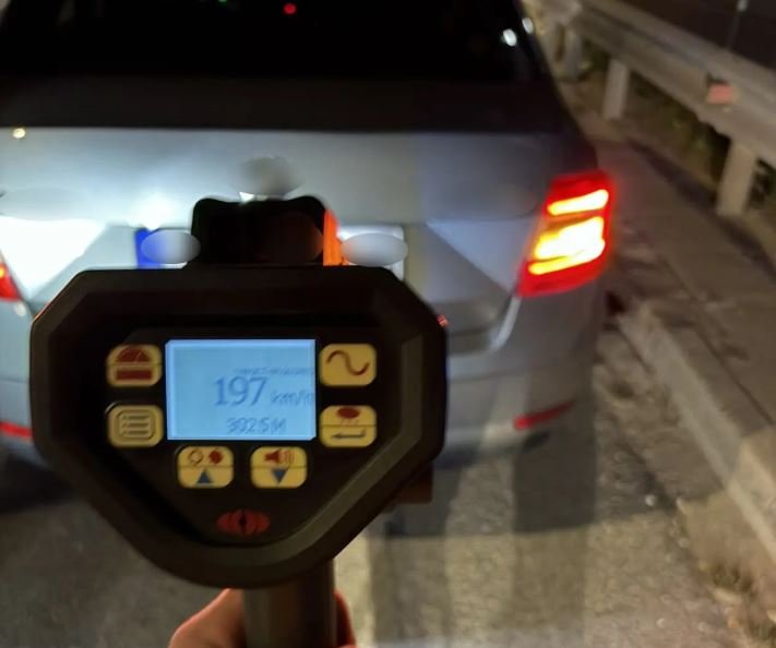 Κηφισιά: Συνελήφθη 22χρονος που έτρεχε με 197 χλμ/ώρα – Δεν είχε δίπλωμα οδήγησης