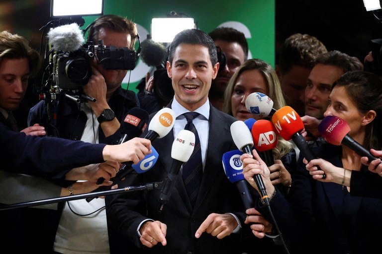 Καλύτερη δουλειά προτείνει στους συναδέλφους του στην ΕΕ, ο Ολλανδός πρωθυπουργός
