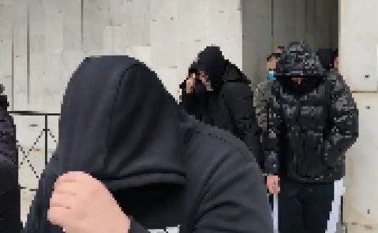 Ποινική δίωξη για κακουργήματα στους 22 συλληφθέντες για την απάτη με τον ΕΦΚΑ