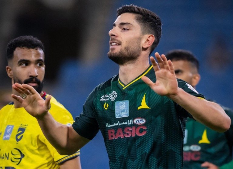 Το εντυπωσιακό γκολ του Μασούρα κόντρα στην Αλ Χαζέμ (vid)