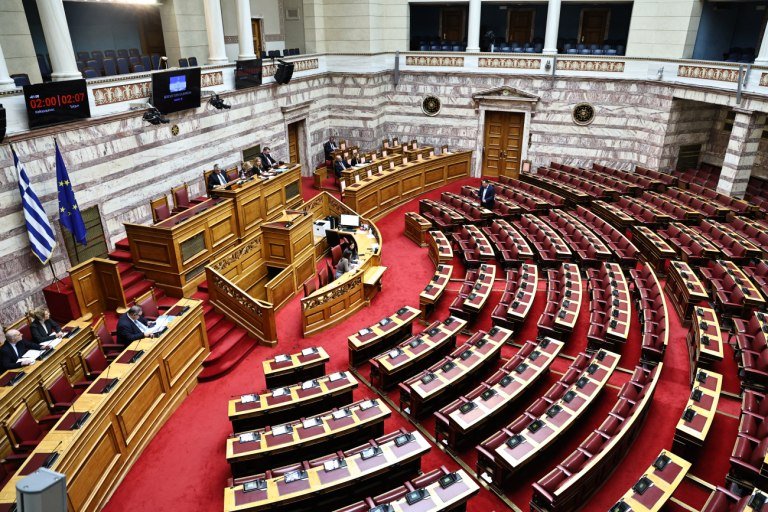 Βουλή: Η ψήφος των αποδήμων στην Ολομέλεια – Την Πέμπτη η ονομαστική ψηφοφορία