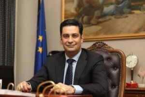 Φορτσάρει για βουλευτής…