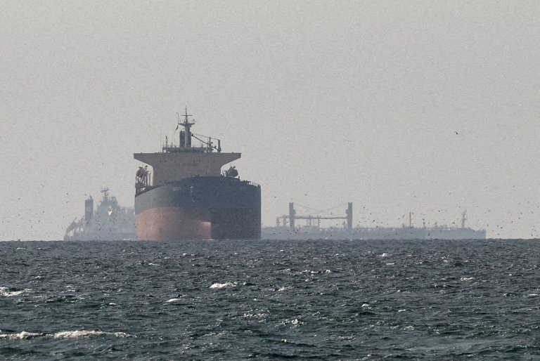 ΗΑΕ: Επιταχύνουν την κατασκευή πετρελαιαγωγού που θα συμβάλει στην παράκαμψη των Στενών του Ορμούζ