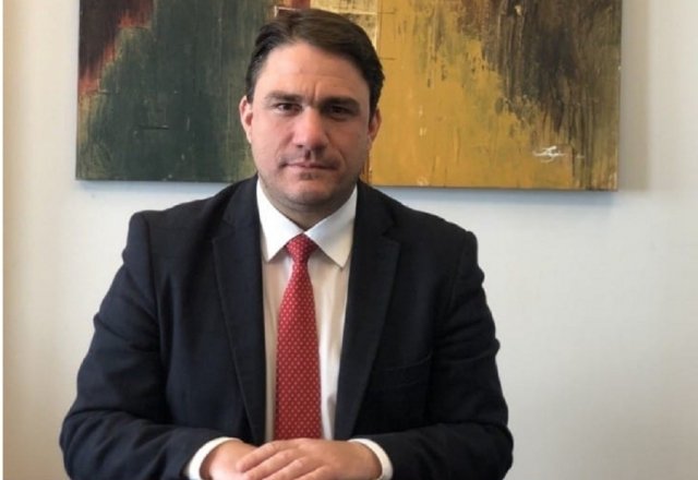 Τσουκαλάς: Να μη γίνει περικοπή στις συντάξεις χηρείας – Η κυβέρνηση να καταργήσει τον νόμο Κατρούγκαλου όπως δεσμεύτηκε