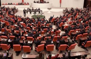 Νομικός μανδύας από την Εθνοσυνέλευση στις διεκδικήσεις της Τουρκίας